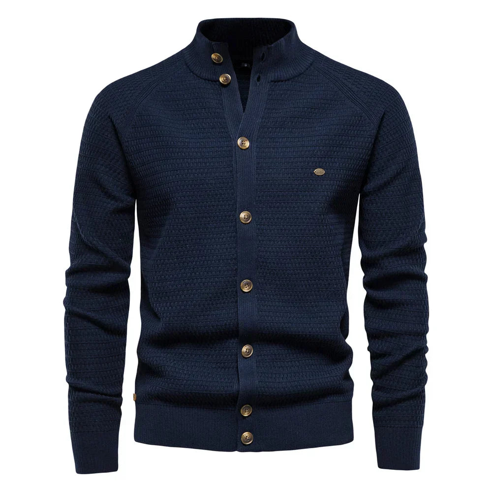 Cárdigan minimalista con cuello redondo