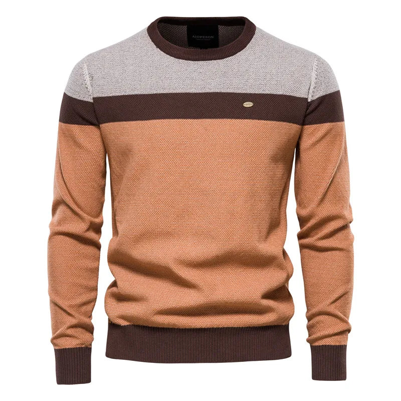 Minimalistischer Rundhalspullover